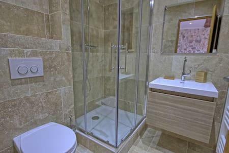 302-Appartement De Caractere Vieil Antibes Exteriör bild